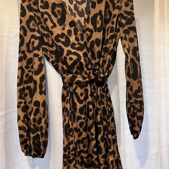 Shein belted lepore Dress - Picture 3 of 3